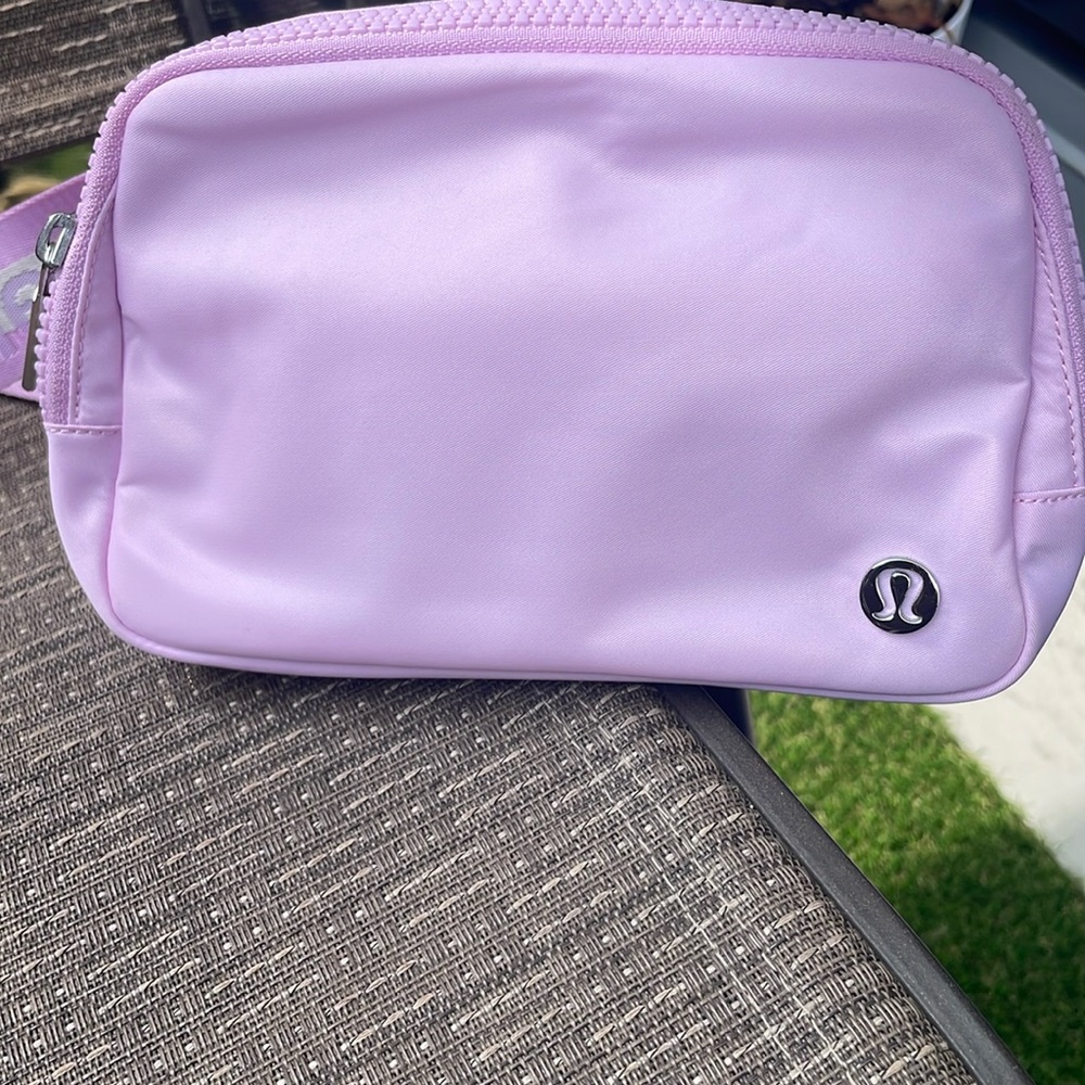 Lululemon Athletica Lavender Pink Crossbody Bag